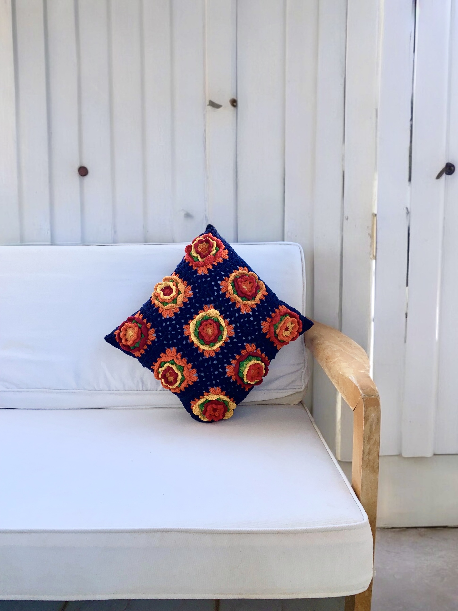 Kroşe Nilüfer Yastık